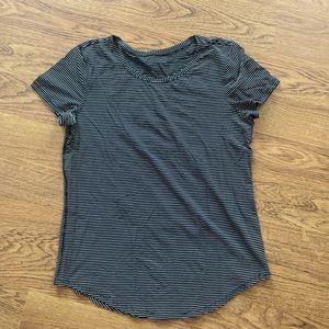 Lululemon Love Crewneck Tshirt - Black and White Stripes - Size 8